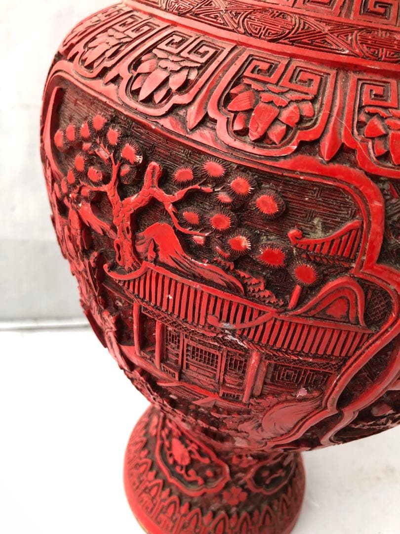 中国美術 人物彫文堆朱花瓶 高48cm 銅製 細密細工 花文 骨董(I95)