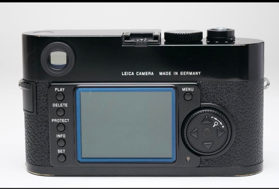 8/24までの出品です！Leica M8.2シャッター数2200回