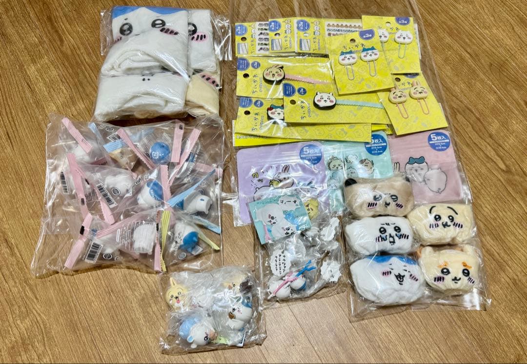 ちいかわキャラクターグッズセット　43点＋おまけ