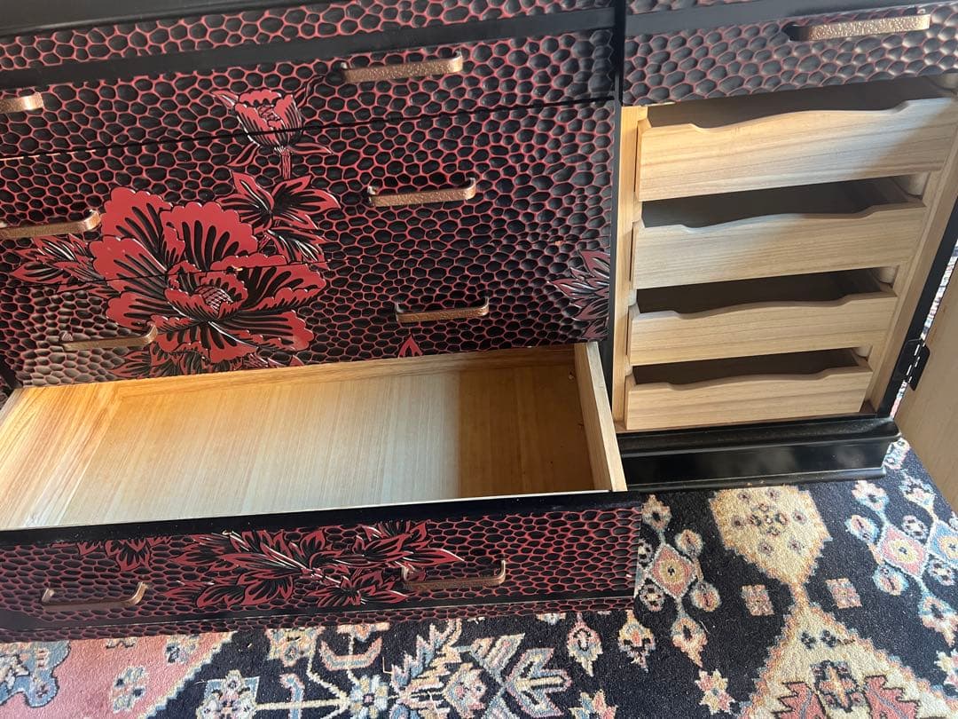 タンス　鎌倉彫　チェスト　CAPIC タンス