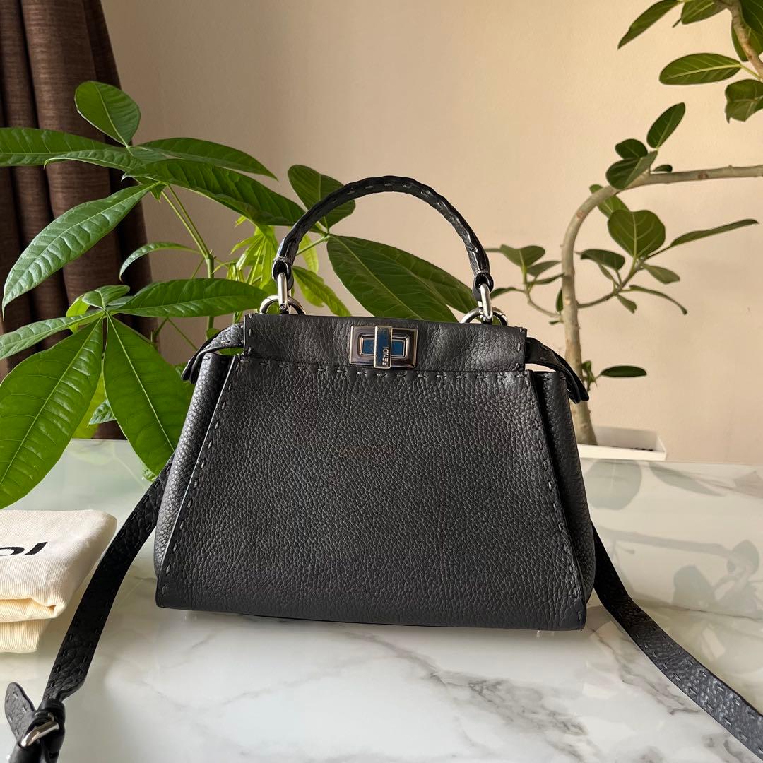 FENDI ピーカブー　ミニ　セレリア レザー　ハンドバッグ　アスファルトグレー