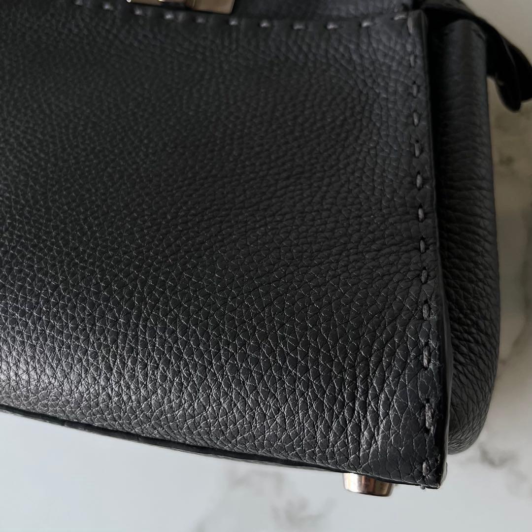 FENDI ピーカブー　ミニ　セレリア レザー　ハンドバッグ　アスファルトグレー