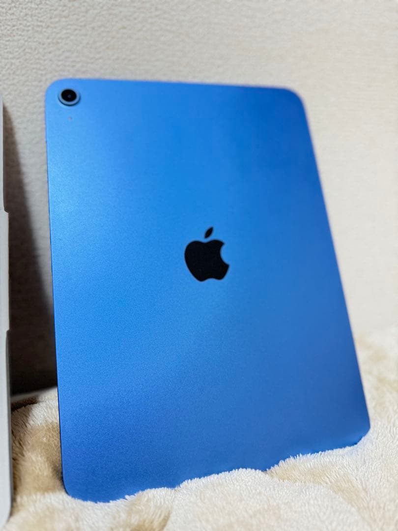 a*e様 おまけ多数 Apple iPad a16 第11世代 青 Wi-Fi