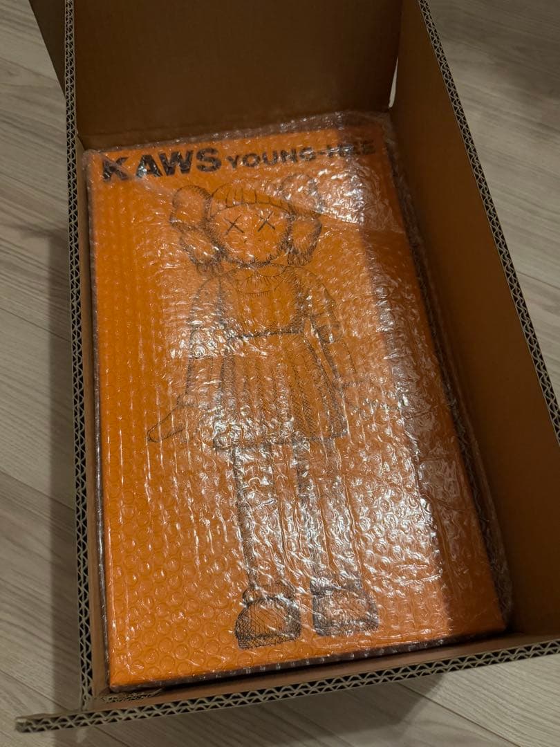 KAWS ×イカゲーム ヨンヒ フィギュア Squid Game