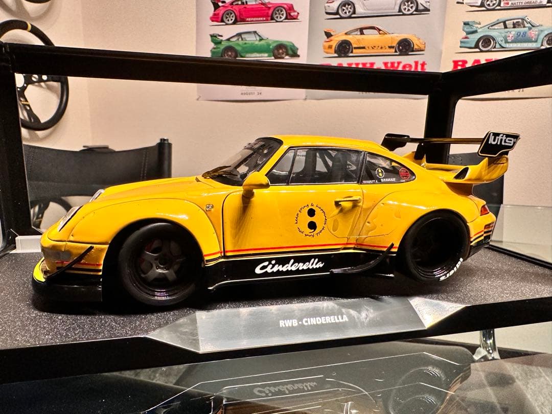 RWB Cinderella イエロー 1/18 ミニカー