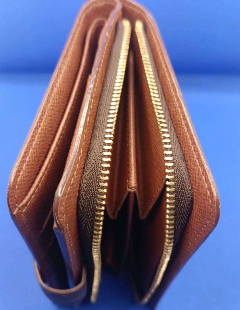 ルイ・ヴィトン　ポルト パピエ ジップ 2つ折り財布