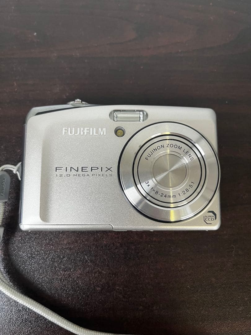 【動作美品】FUJIFILM finepix F50fd