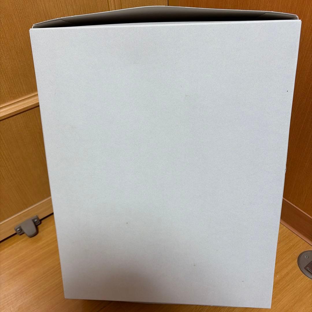 ネオ・ジオン　ニュータイプ専用モビルスーツ　MSN-06S シナンジュ