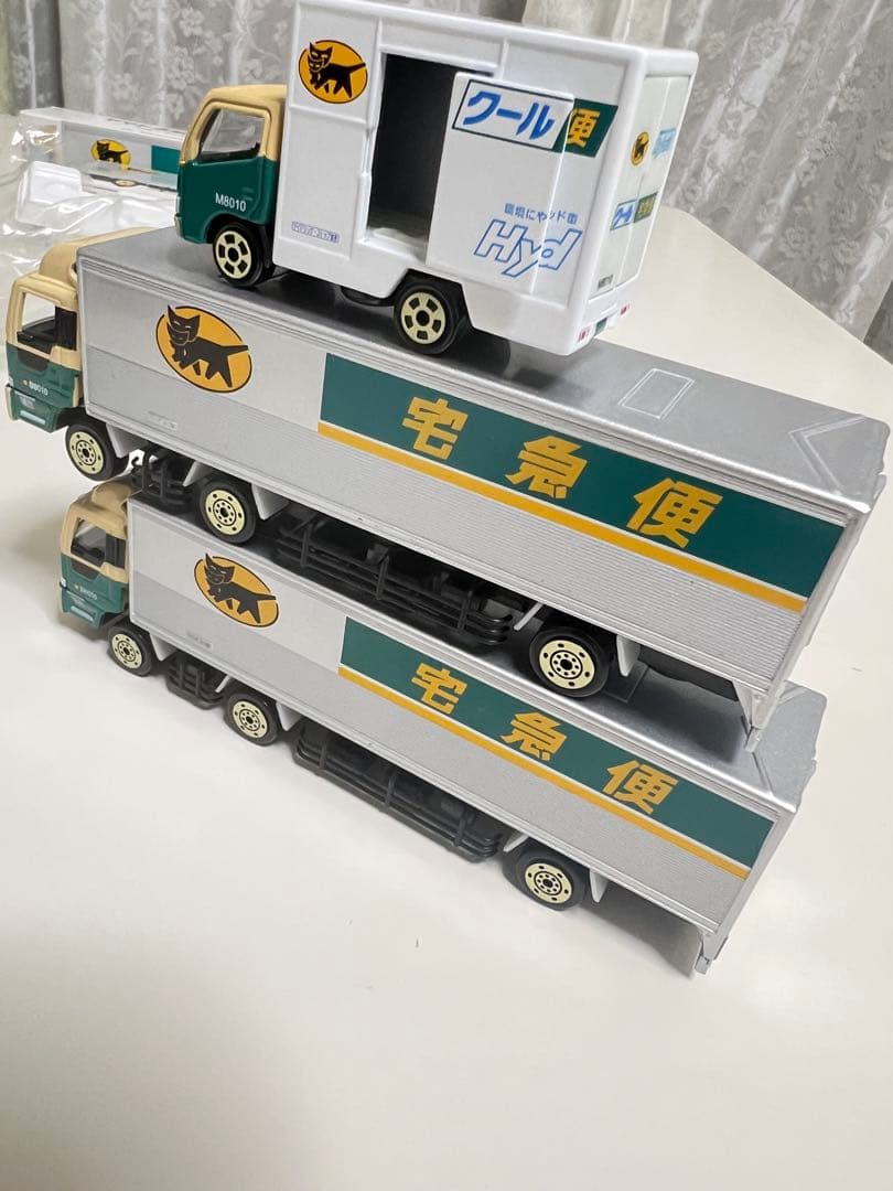 美品 クロネコヤマト非売品 トラック ミニカー 3台セット
