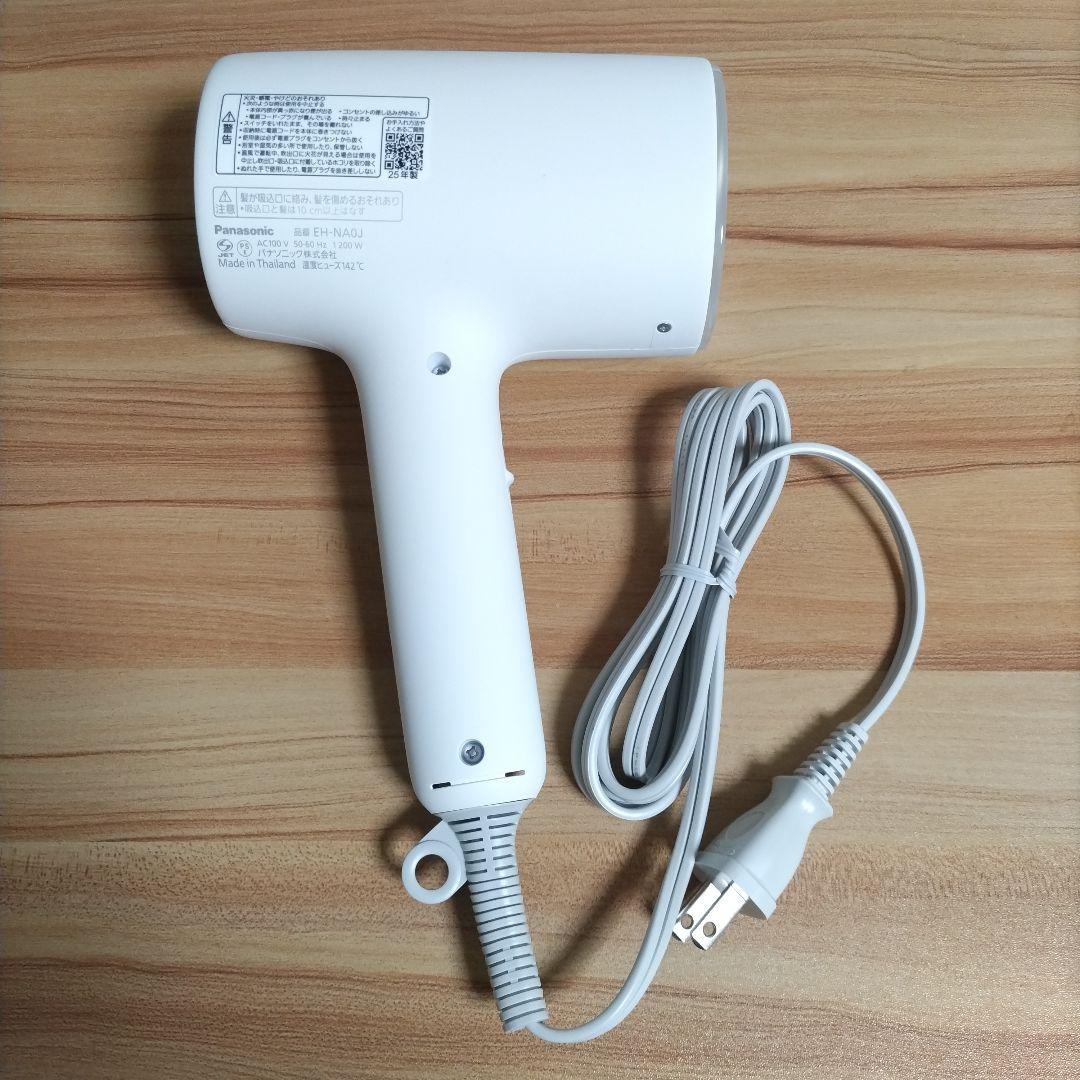 【美品】パナソニック ナノケア EH-NA0J-W ヘアドライヤー 25年製