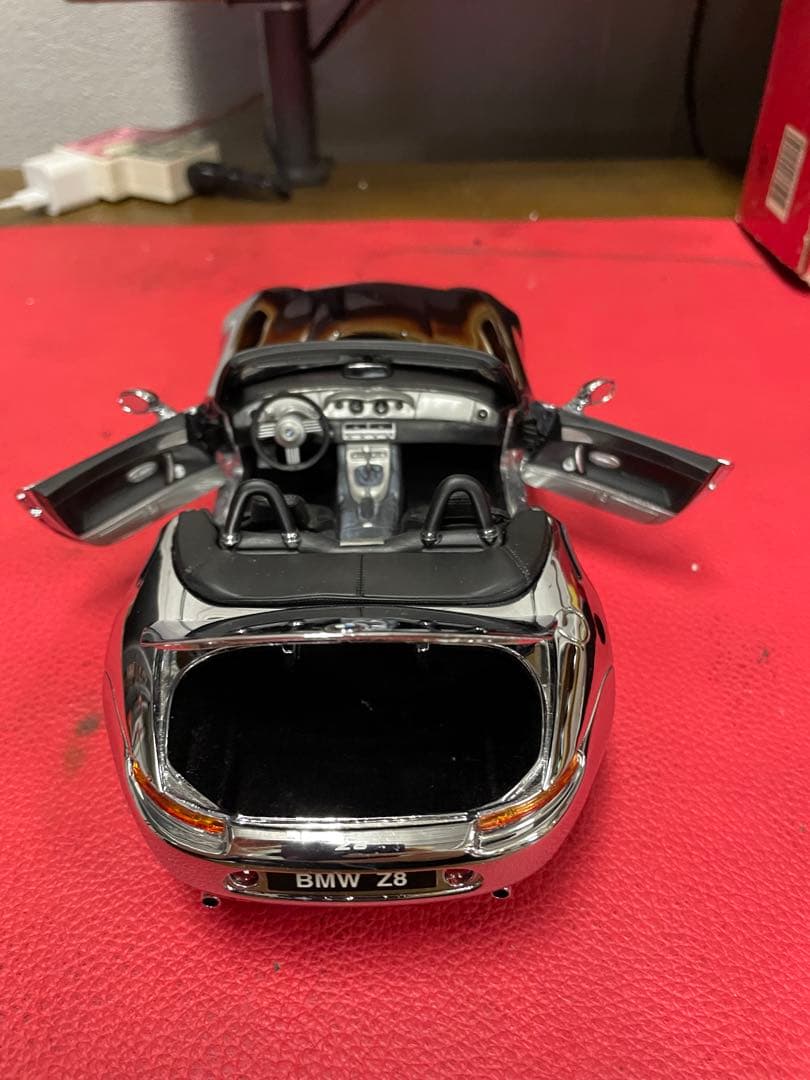 京商　BMW Z8 クロームメッキ