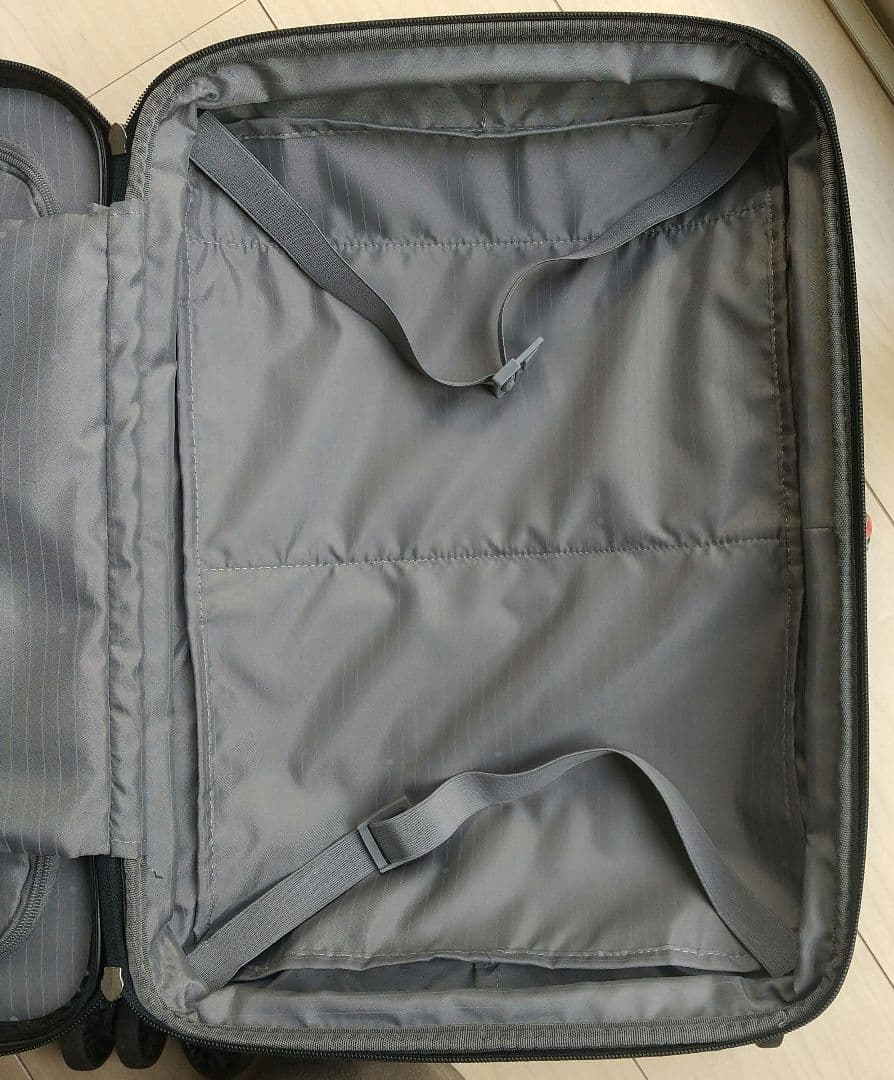 デルセー（DELSEY）ヘリウムエアロ　スーツケース Sサイズ ネイビー