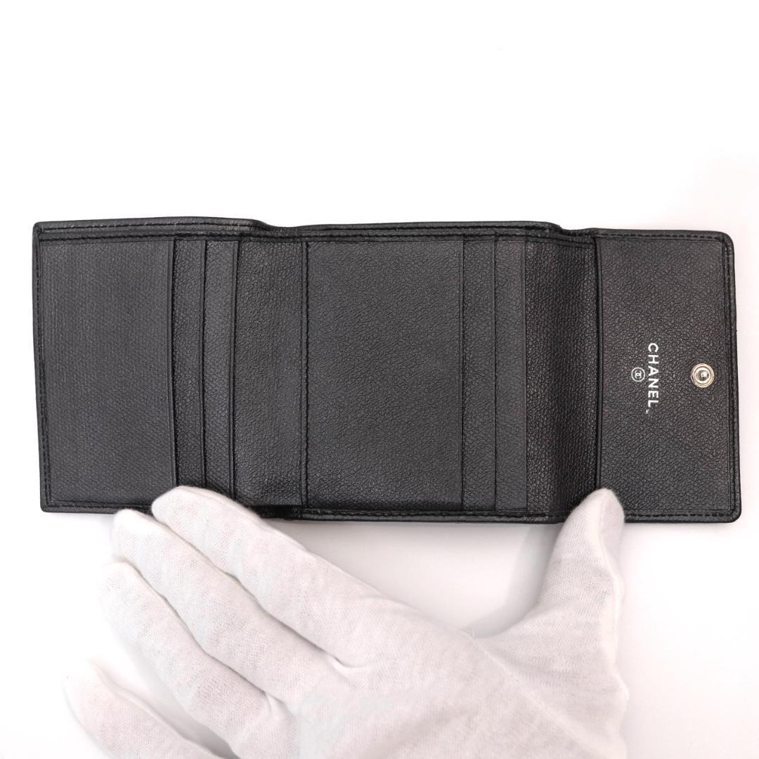 CHANEL シャネル　三つ折り財布　ココボタン　Wホック　ブラック　レザー