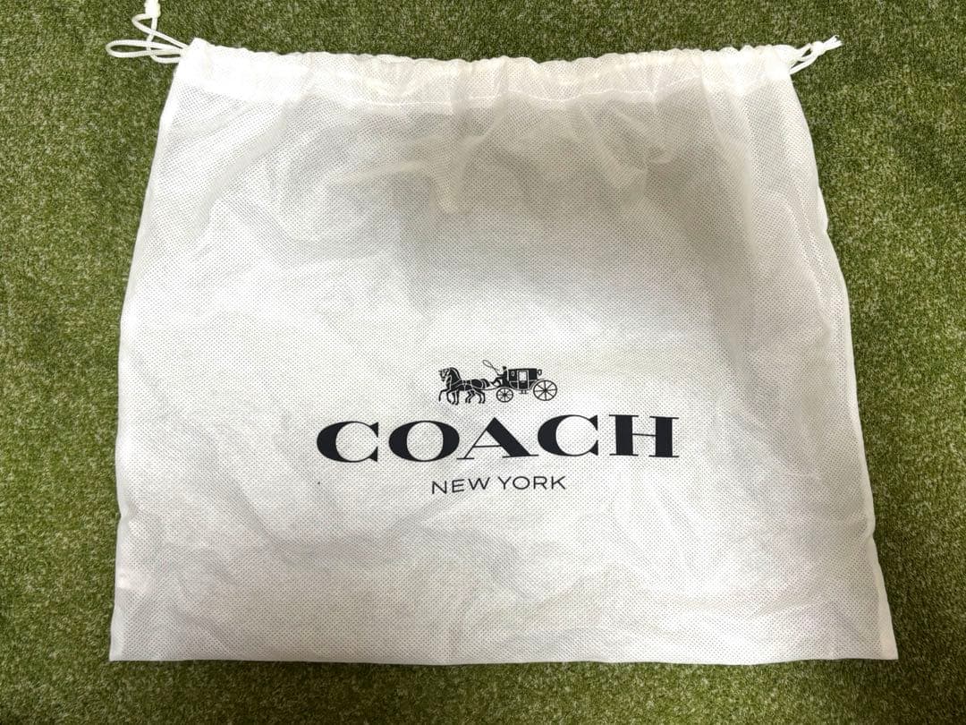 COACH ホワイトレザー ショルダーバッグ
