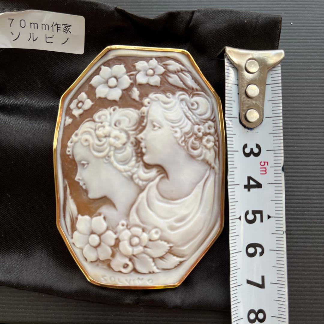 値下げ！K18カメオブローチ　　作家ソルビノ　✨
