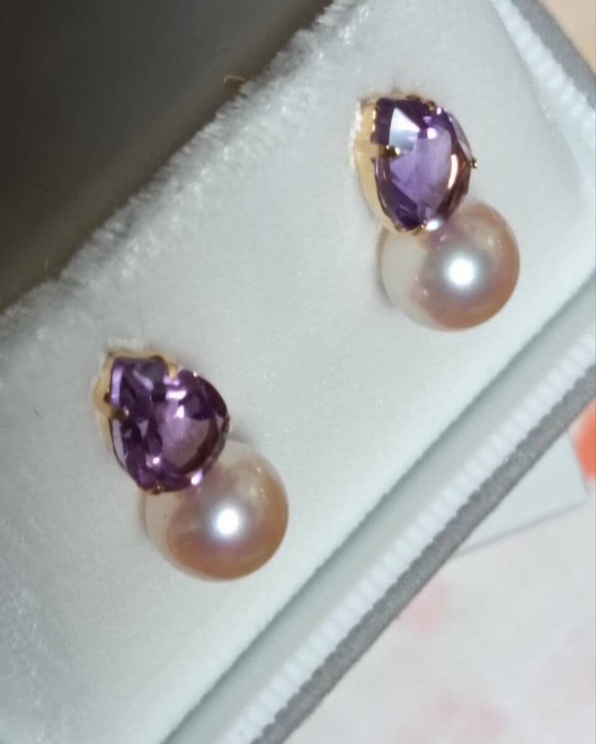 高級品　オーロラ花珠級あこや本真珠　ピアス　テリテリ　アメジストK18　可愛い