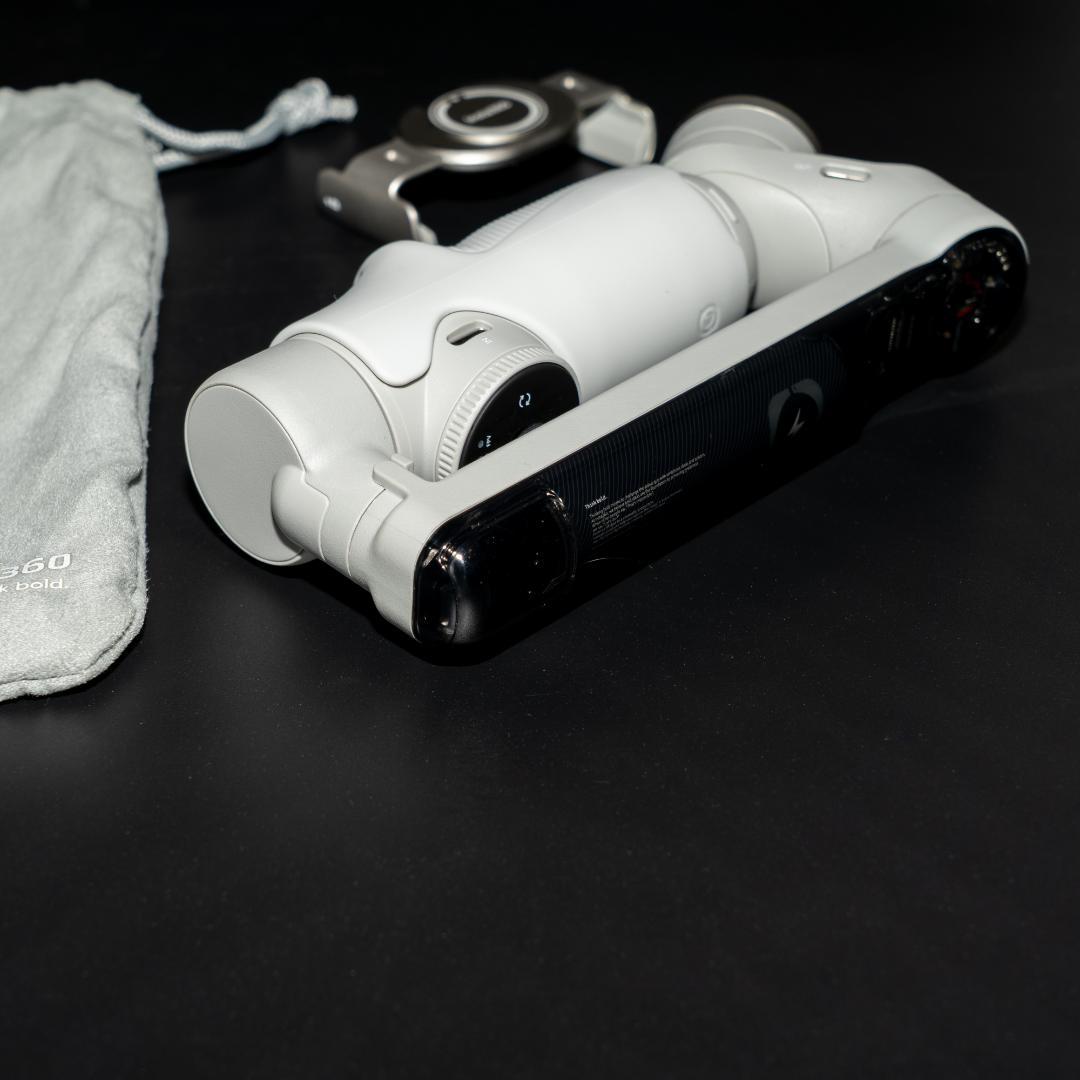 【美品】Insta360 Flow スマートフォンスタビライザー