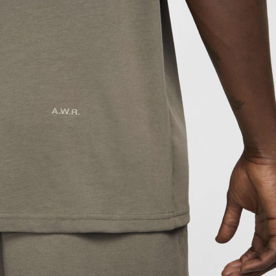 海外限定色☆ナイキx NOCTA【ショートスリーブグラフィックT】ブラウンL新品