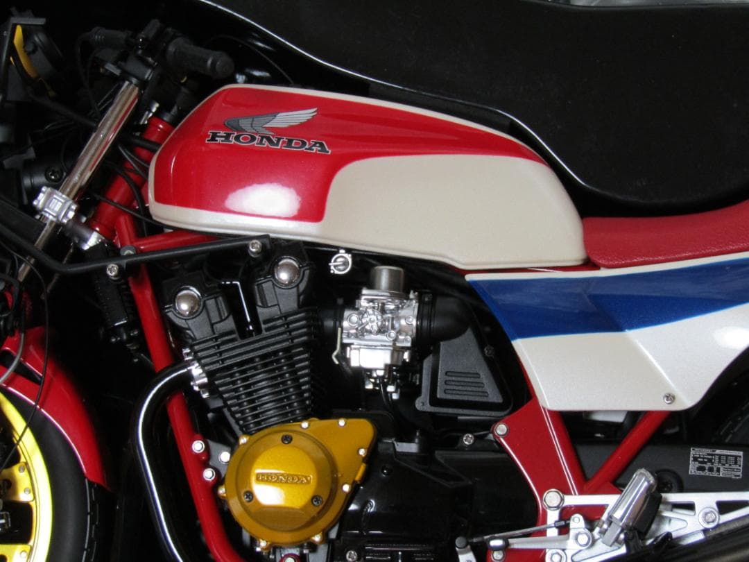 オートアート1/6　HONNDA　CB1100R　ホンダCB1100R