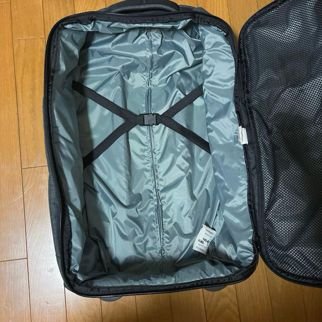 キャリーバッグ　DAKINE 未使用に近い