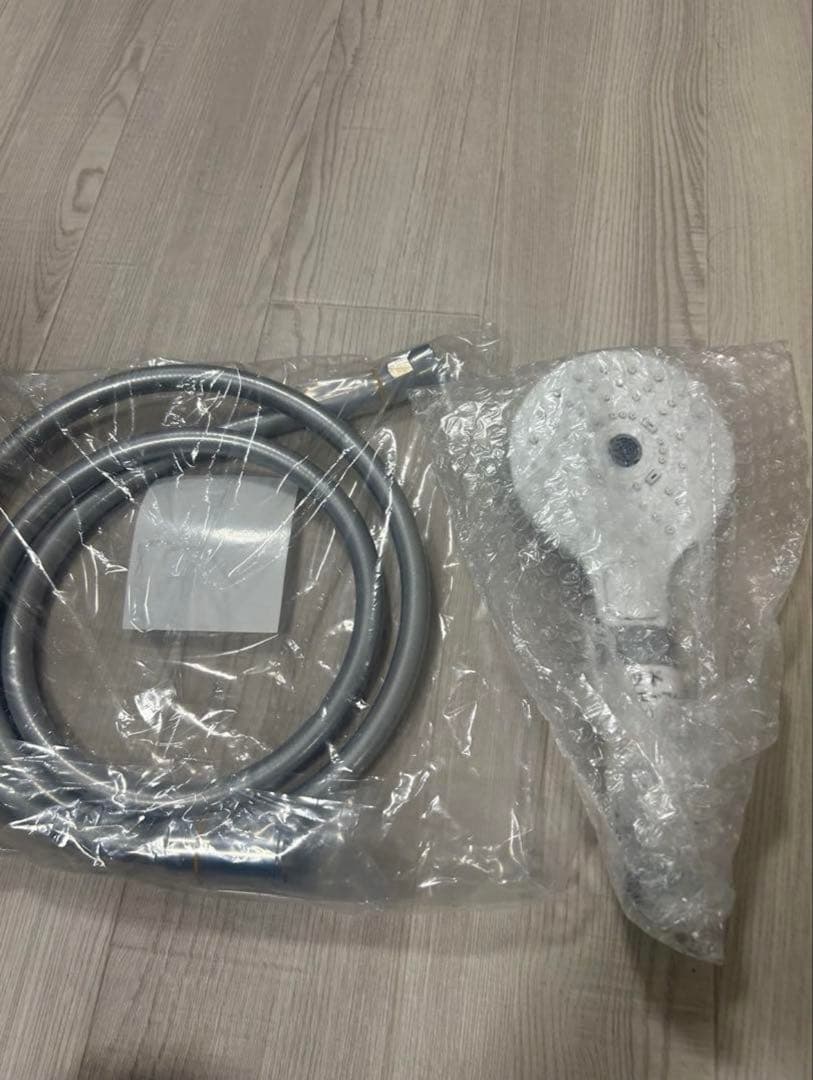 新古品】TOTOコンフォートウェーブシャワーヘッド3モードとホースセット