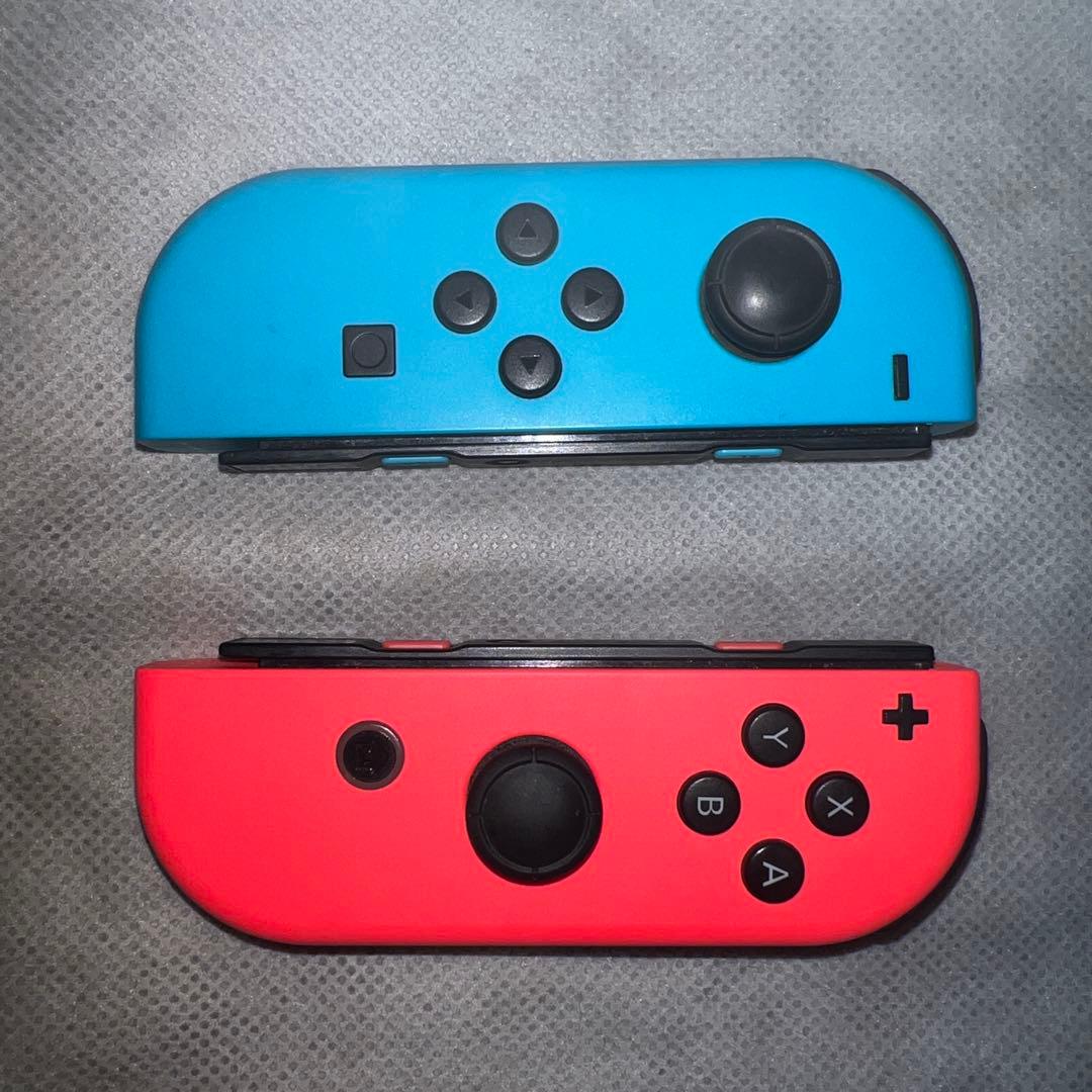 Nintendo Switch 本体 赤/青 Joy-Con 付属品付き