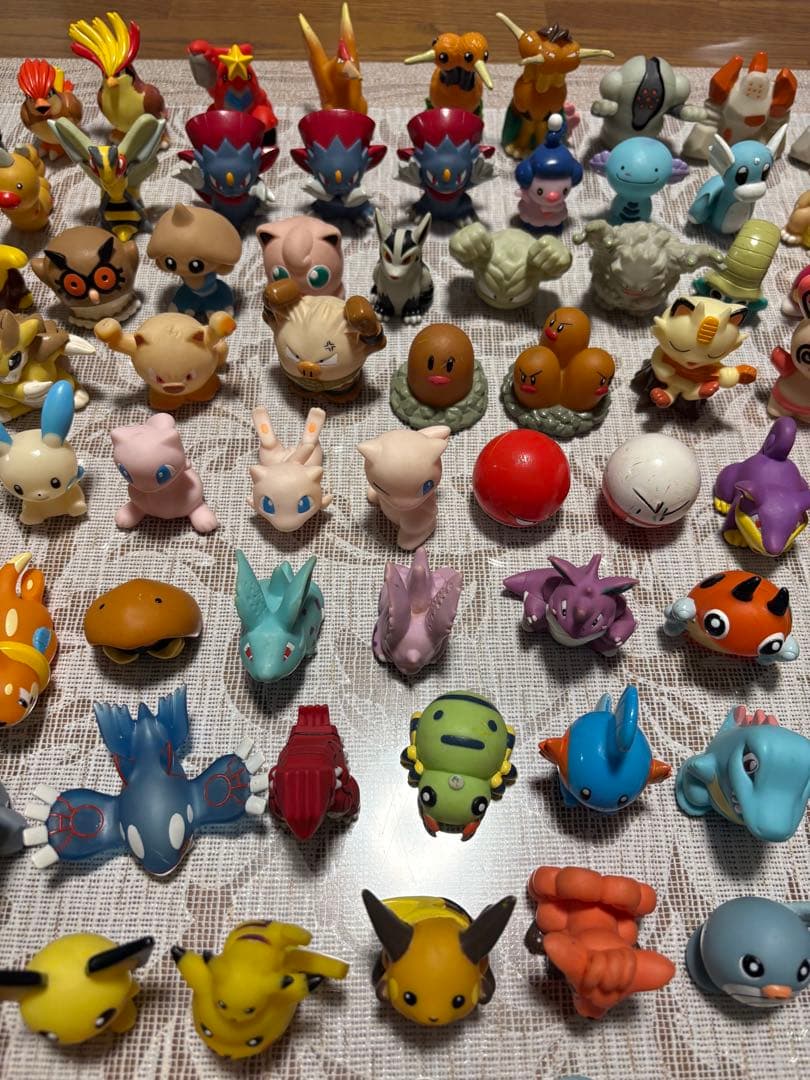 ゆ*リ様 【値下げ】ポケモン 指人形 140体セット