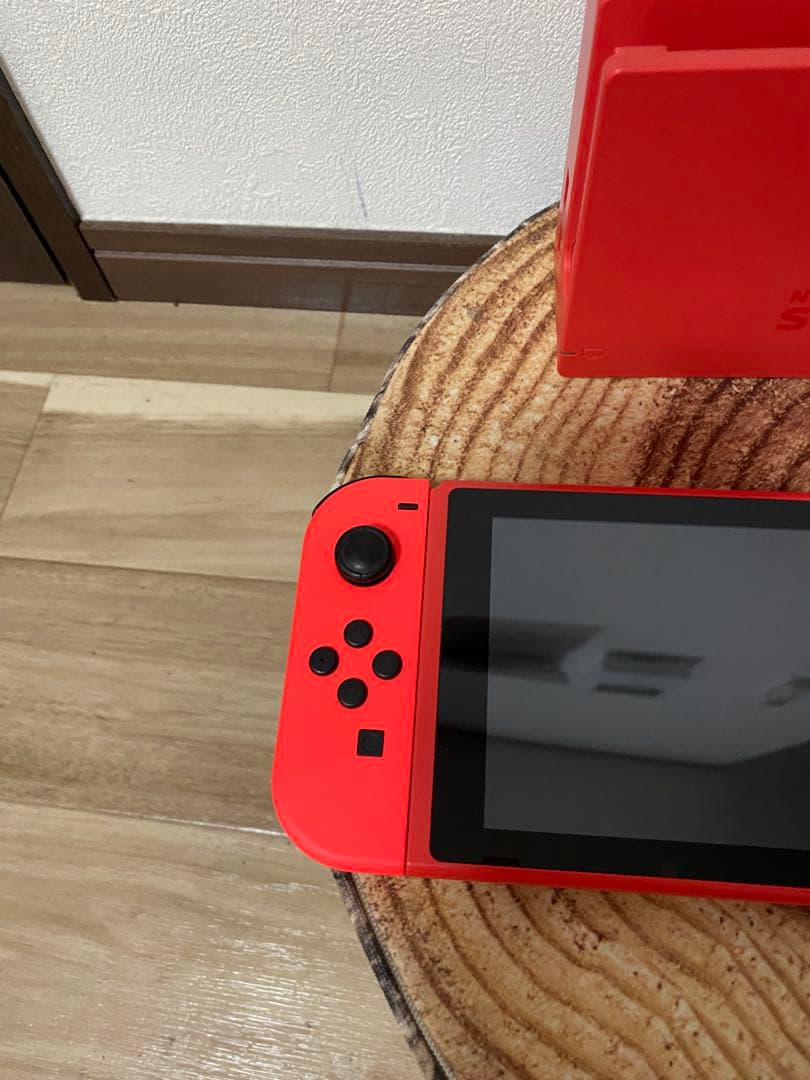 Nintendo Switch ニンテンドースイッチ本体　ネオンレッド　箱無し