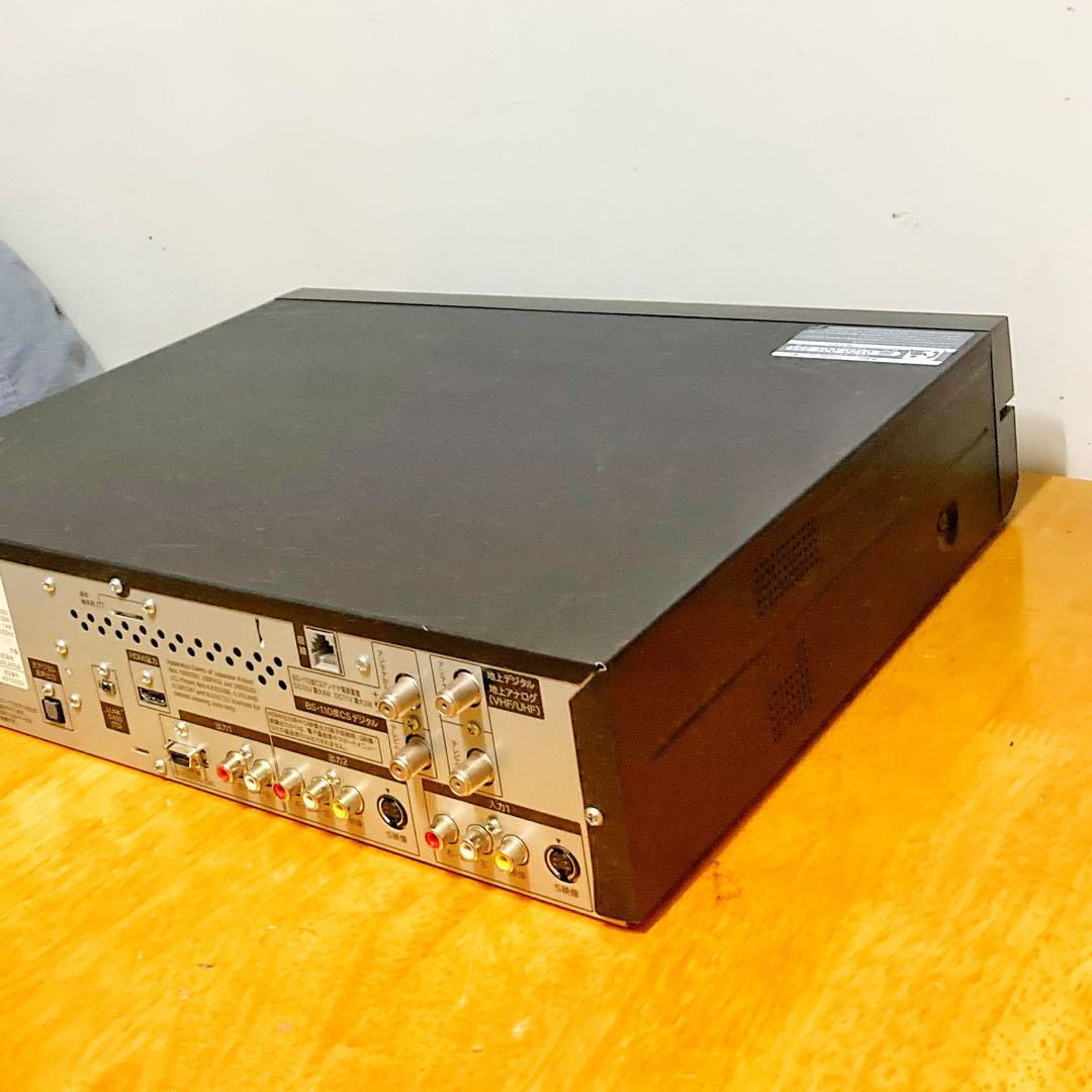 SHARP シャープ　AQUOS HDD搭載DVDビデオ一体型レコーダー