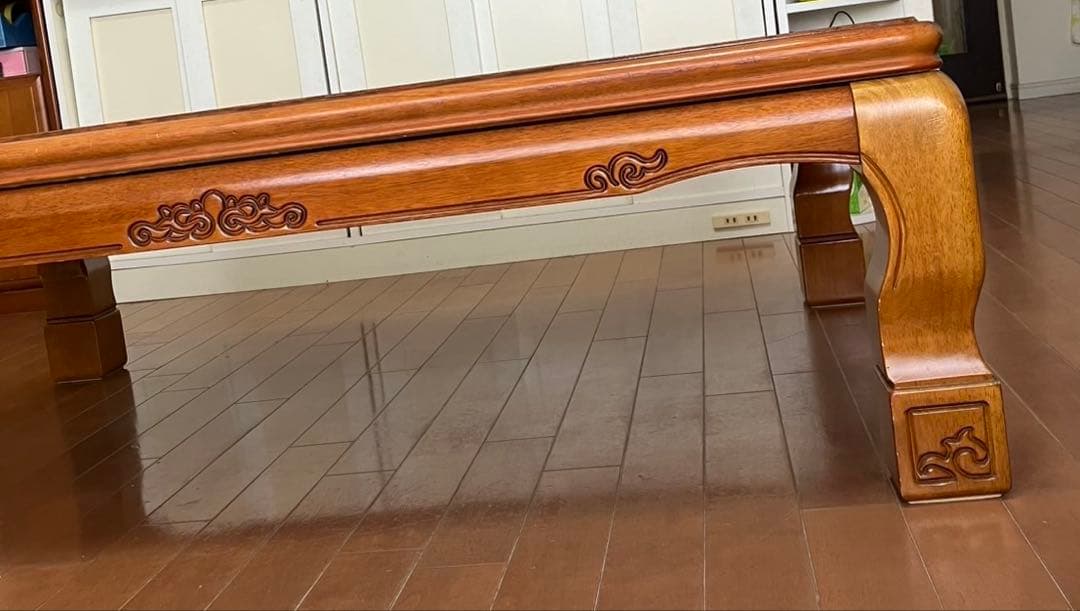 値下げ可○木製 ダークブラウン こたつテーブル 彫刻入り