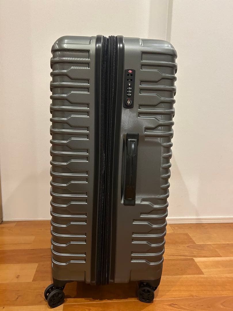 【新品】サムソナイト　スーツケース　大型
