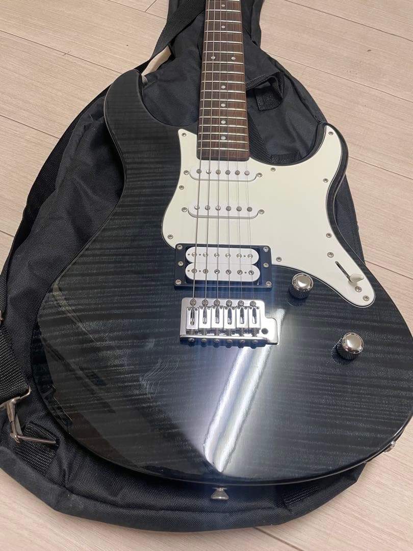 ギター YAMAHA PACIFICA 212VFM