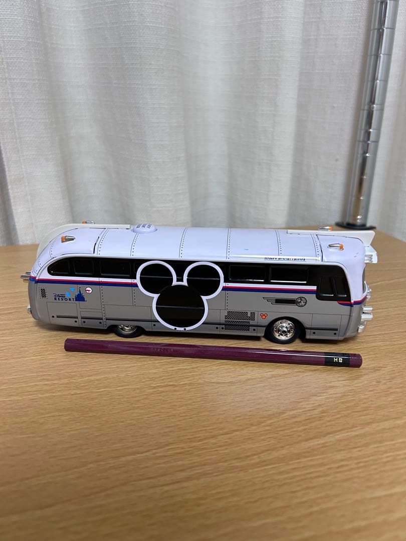 東京ディズニーリゾート限定 ディズニーリゾートクルーザー ブリキ製全長約22cm