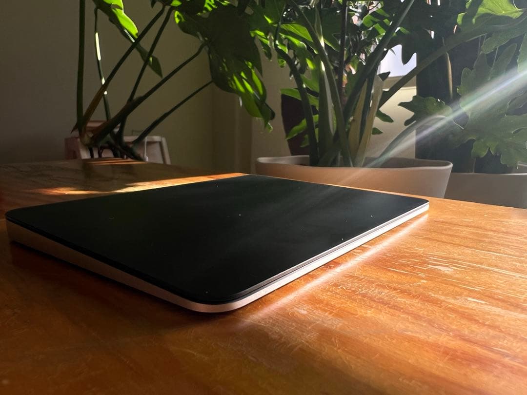 apple Magic Trackpad 3 ブラック　Lightningモデル