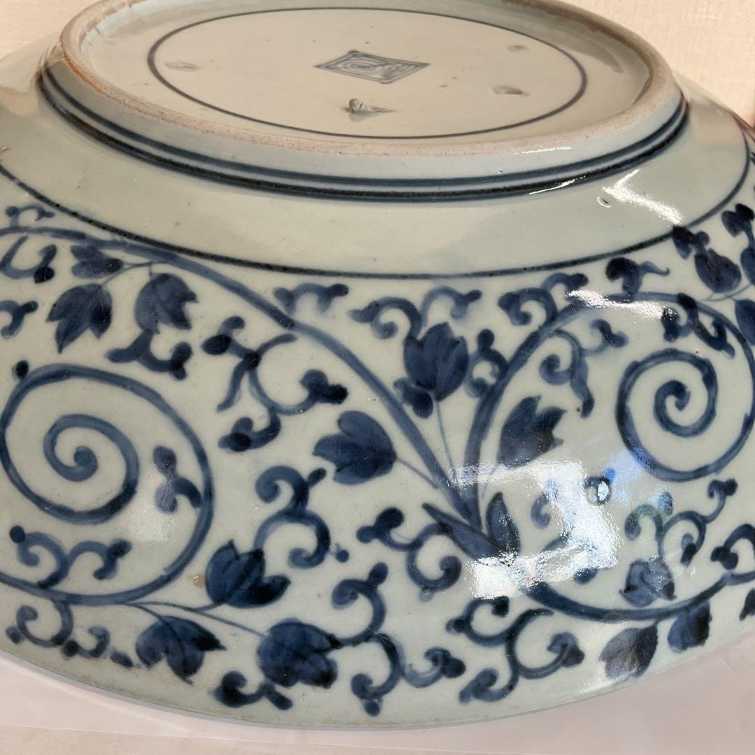 古伊万里　染付牡丹唐草文大鉢　江戸時代中期(元禄)頃　優品