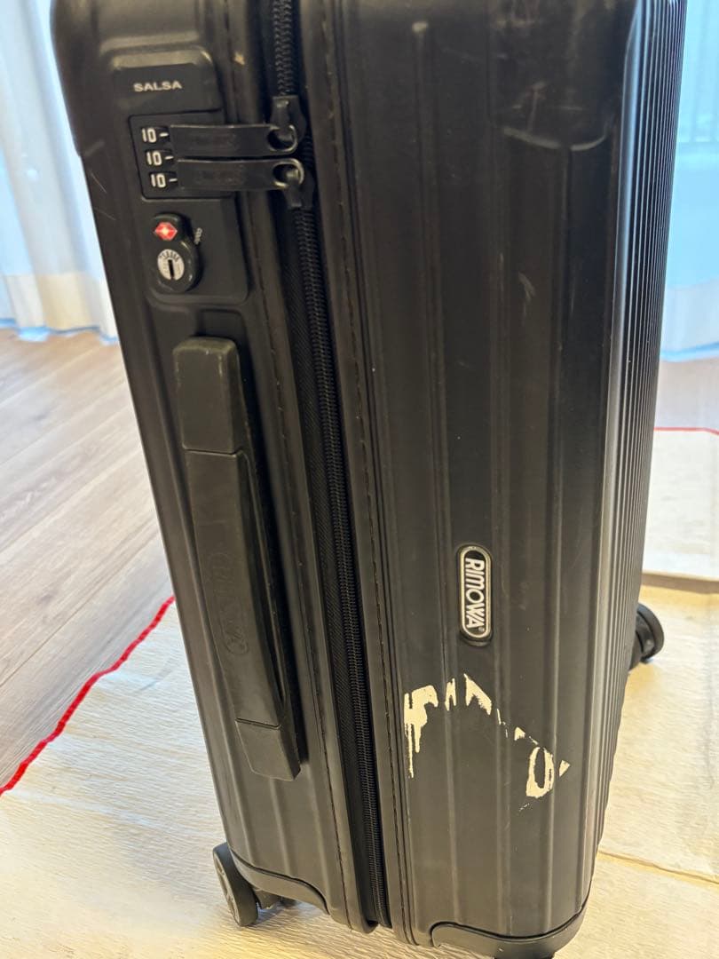 t*m様 リモワ　エッセンシャル　キャビンS