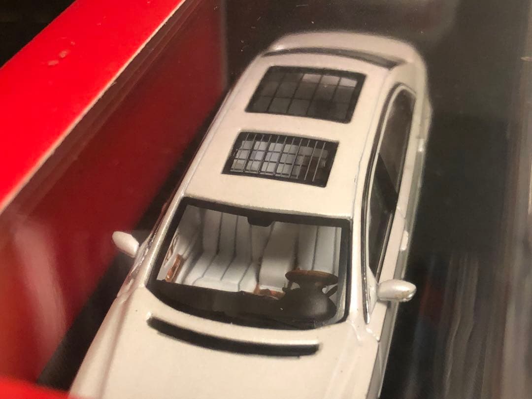 Stance Hunters 1/64 マイバッハ 62 ホワイト　599台限定