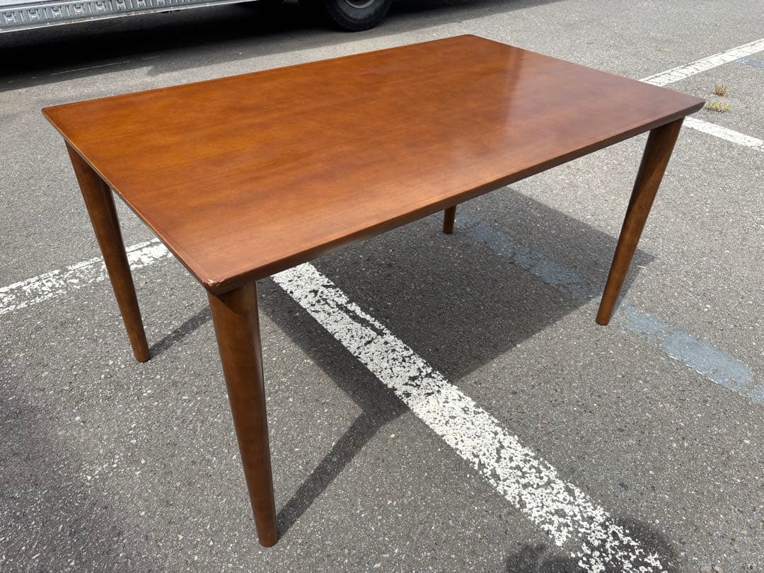 手渡し可 カリモク60 ダイニングテーブル W1300×D800×H700 茶