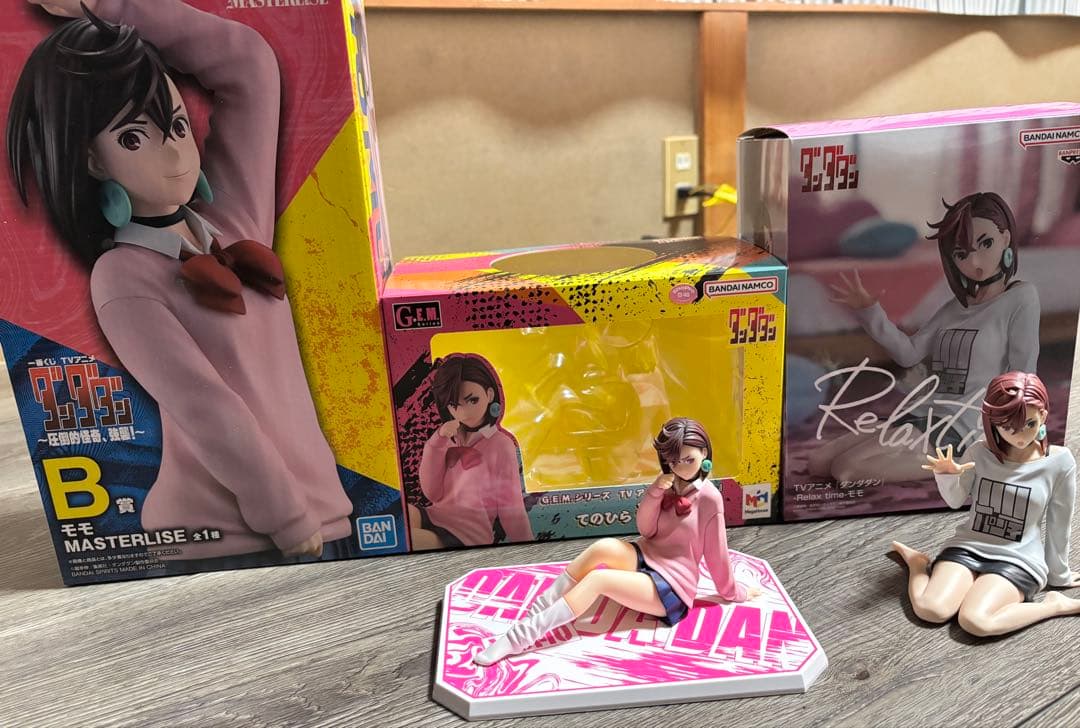 ダンダダン モモフィギュア3体セット