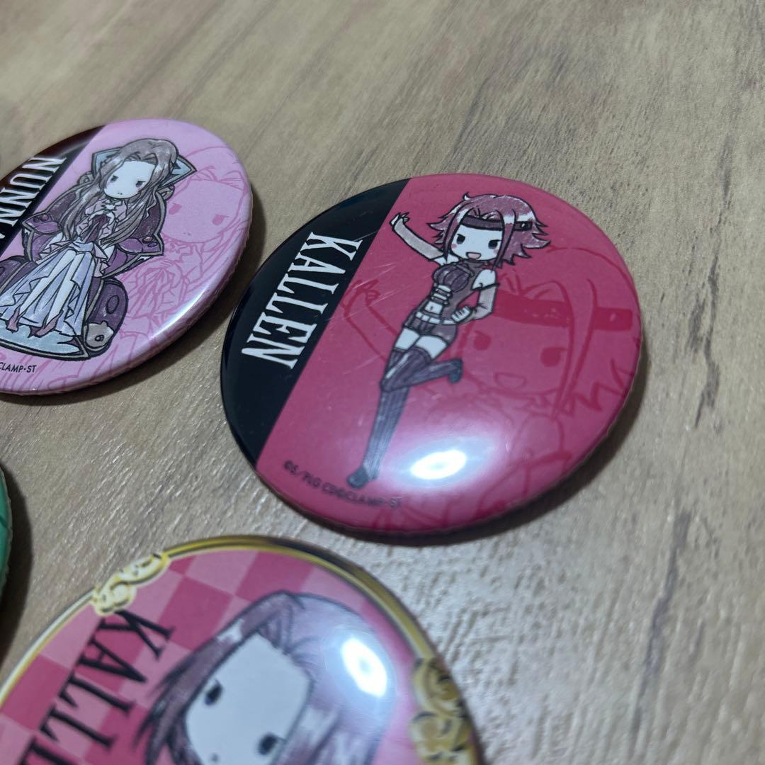 コードギアス　反逆のルルーシュ　グラフアートデザイン　枢木スザク　缶バッジ