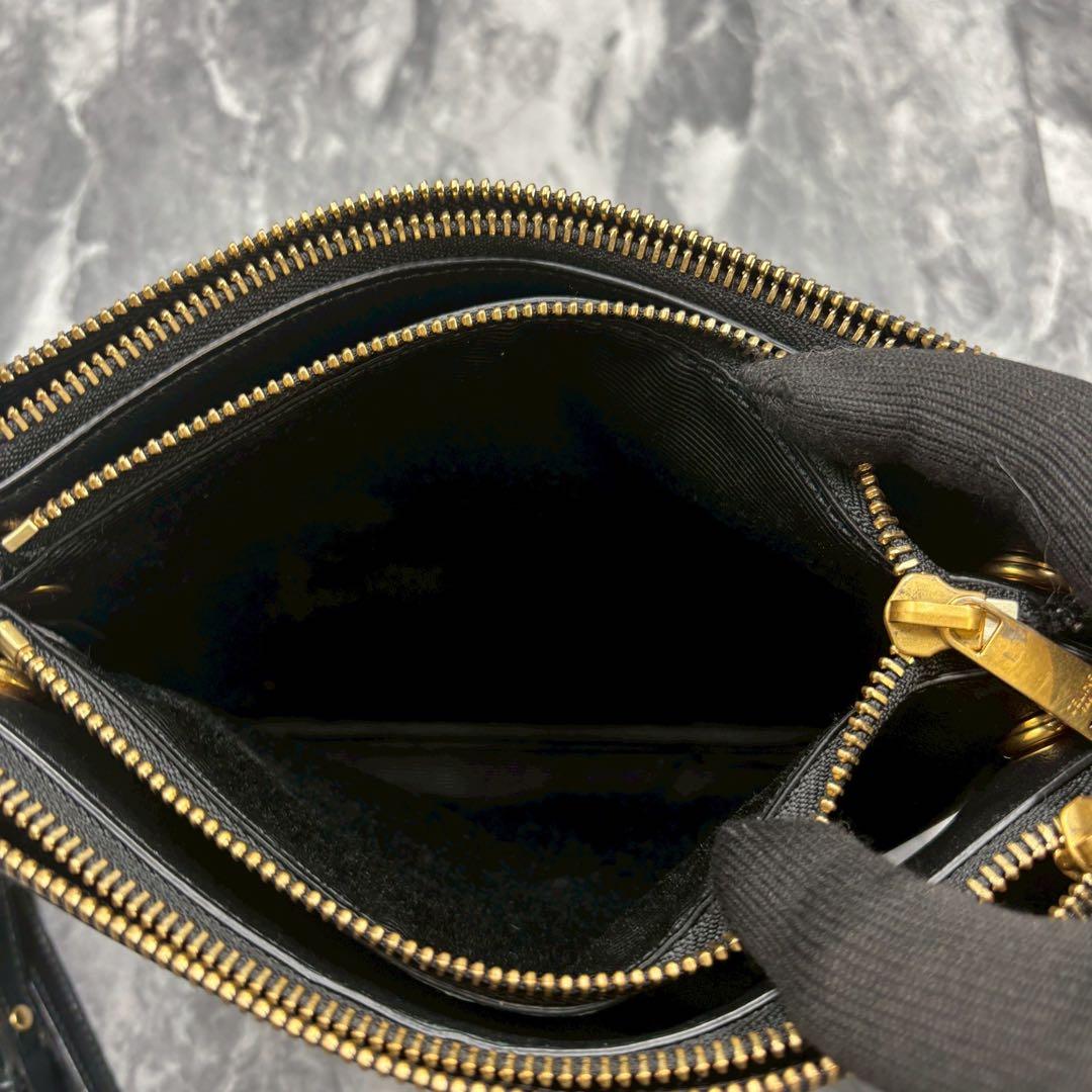 断捨離中交渉OKです ✨CELINE セリーヌ　ショルダーバッグ トリオ