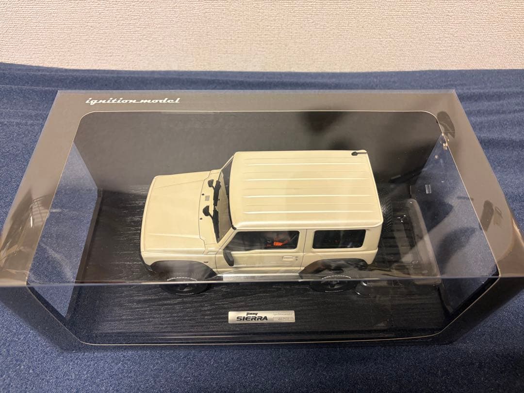 イグニッションモデル 1/18 ジムニー シエラ JB74W