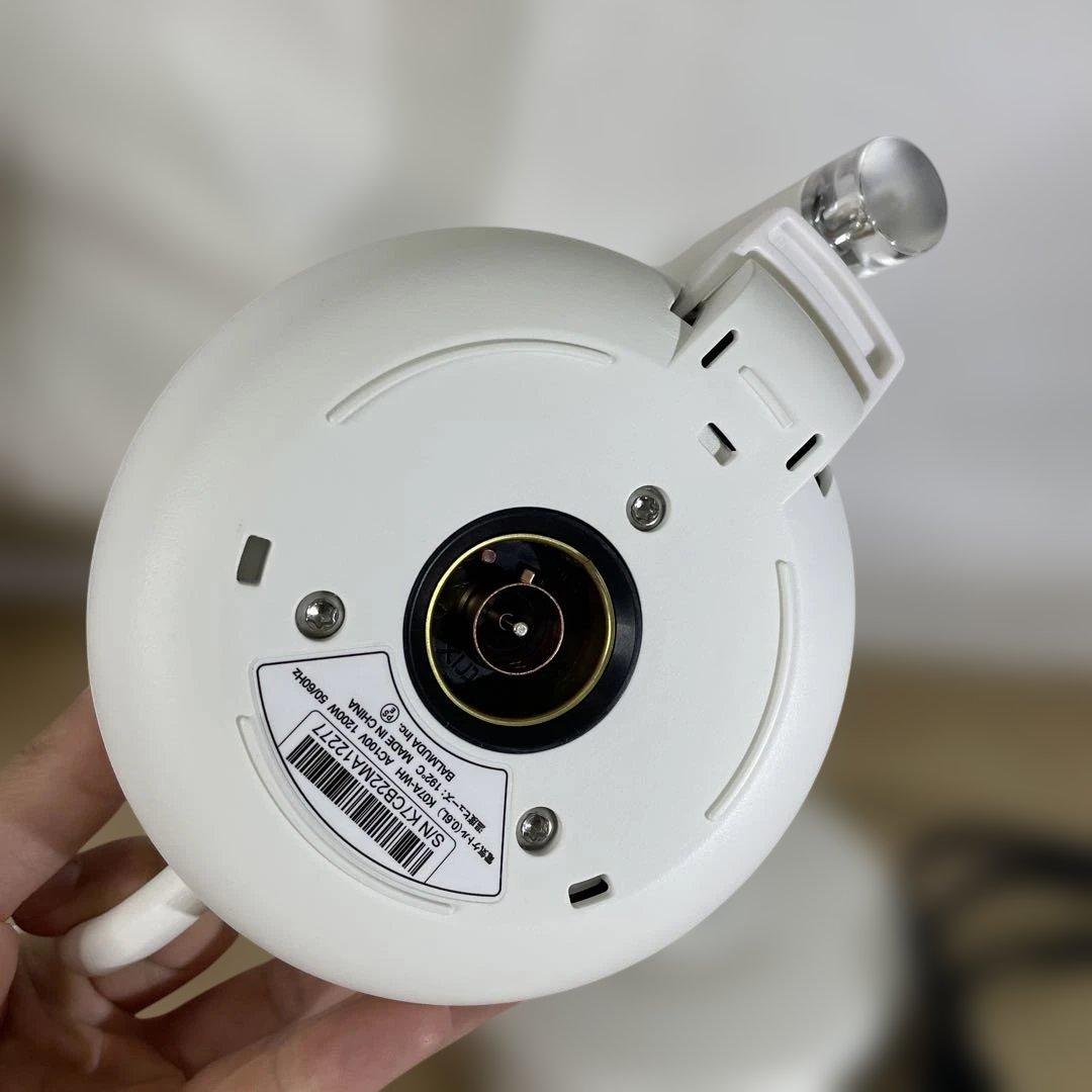 極美品　BALMUDA バルミューダ　電気ケトル ホワイト