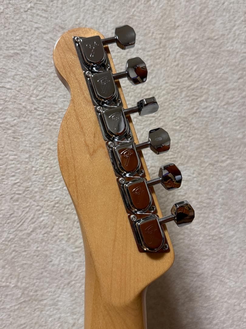 Fender リミテッドインターナショナルカラー テレキャスター