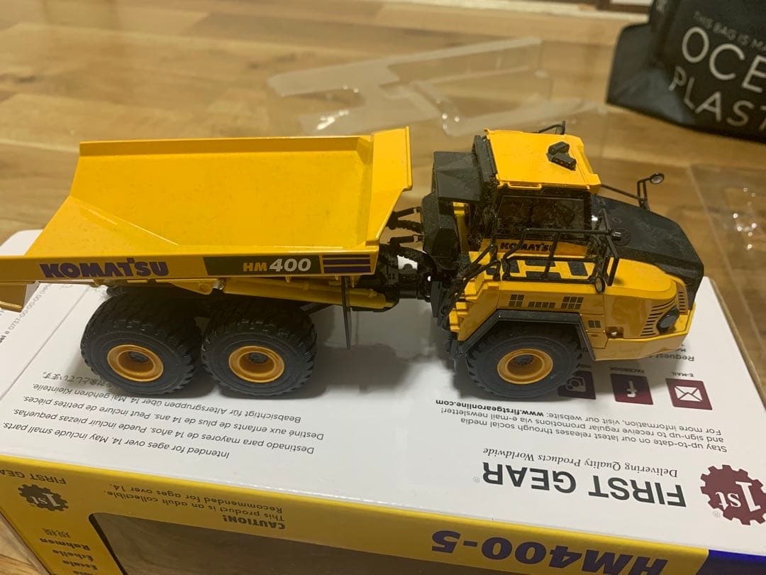 コマツ HM400-5 アーティキュレートダンプトラック 1:50