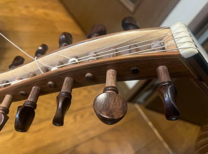 【トルコ製・ハンドメイドウード】Mustafa Copcuoglu作・ケース付き