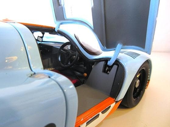 値下 AUTOart (1/18) ポルシェ 917K 「栄光のル・マン」