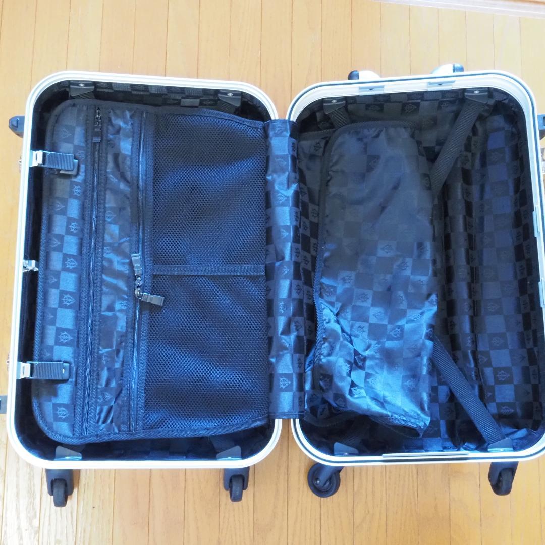 機動戦士ガンダム MS06S シャア専用ザクⅡ キャリーケース