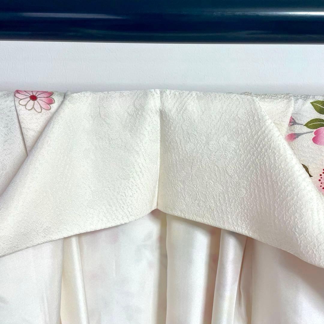 ［振袖］正絹　やわらかい白　ぼかし　桜　菊　草花　毬　流水　地紋　ママ振り