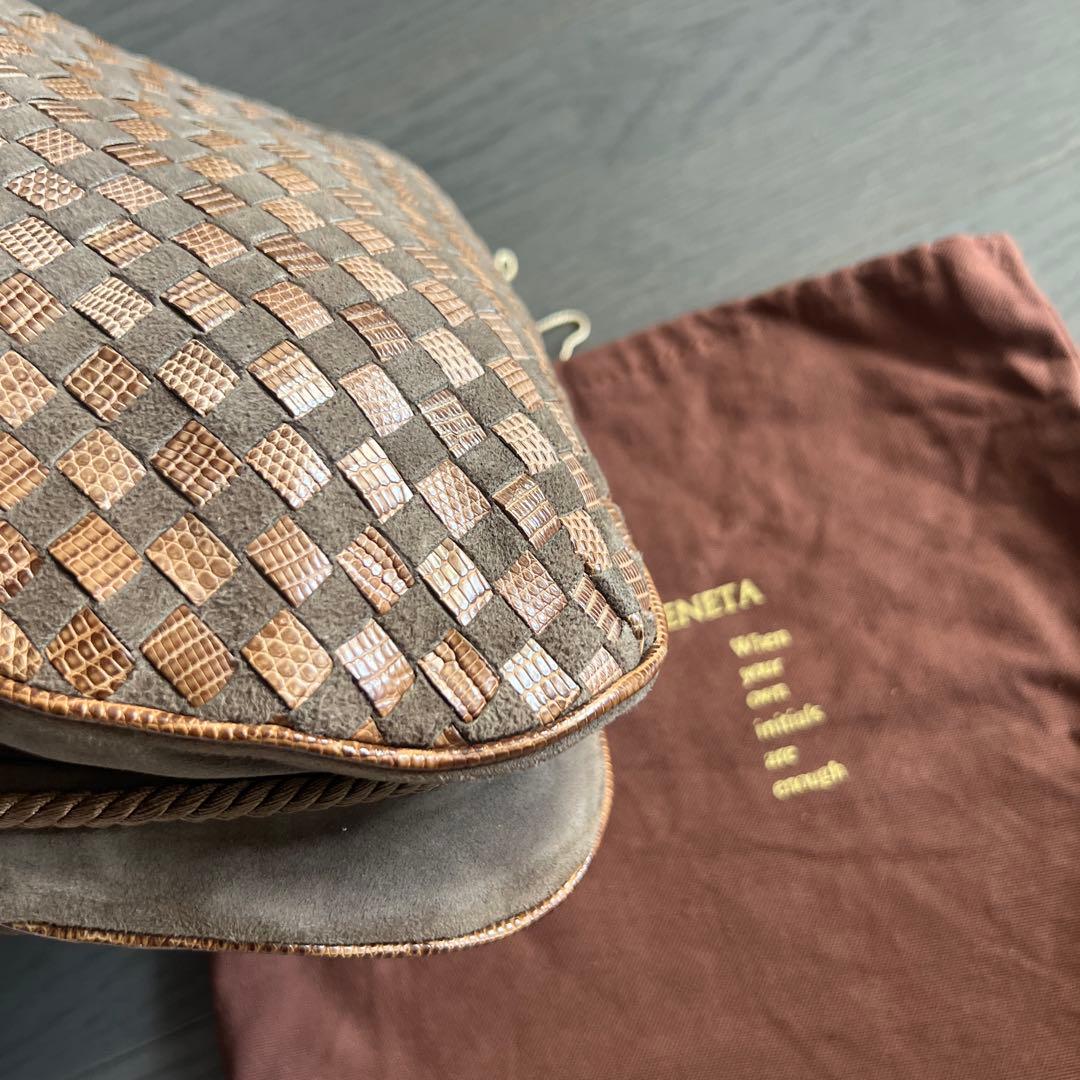 BOTTEGA VENETAショルダーバック　ブラウン